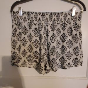 Lot of 4 soft shorts